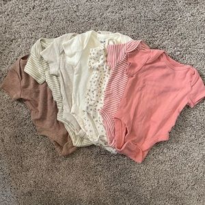 Old Navy baby Bodysuit bundle